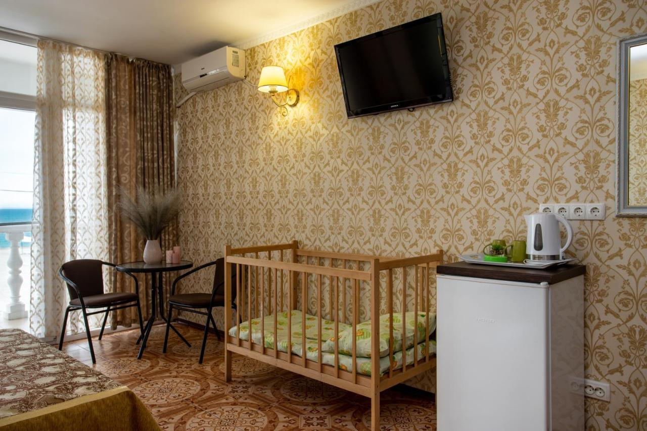 Hotel Олимп Zaliznyi Port Exterior foto