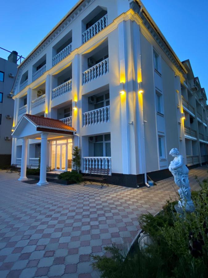 Hotel Олимп Zaliznyi Port Exterior foto