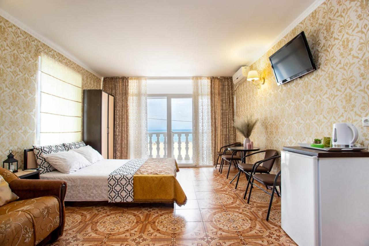 Hotel Олимп Zaliznyi Port Exterior foto